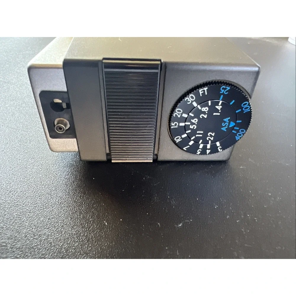 Honeywell Salve Strobonar 109 Compact Flash Unit. Pre-owned